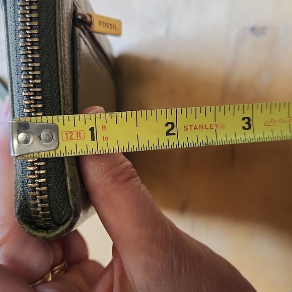 Fossil Green Zip Leather Wallet Wristlet - Picture 10 of 12